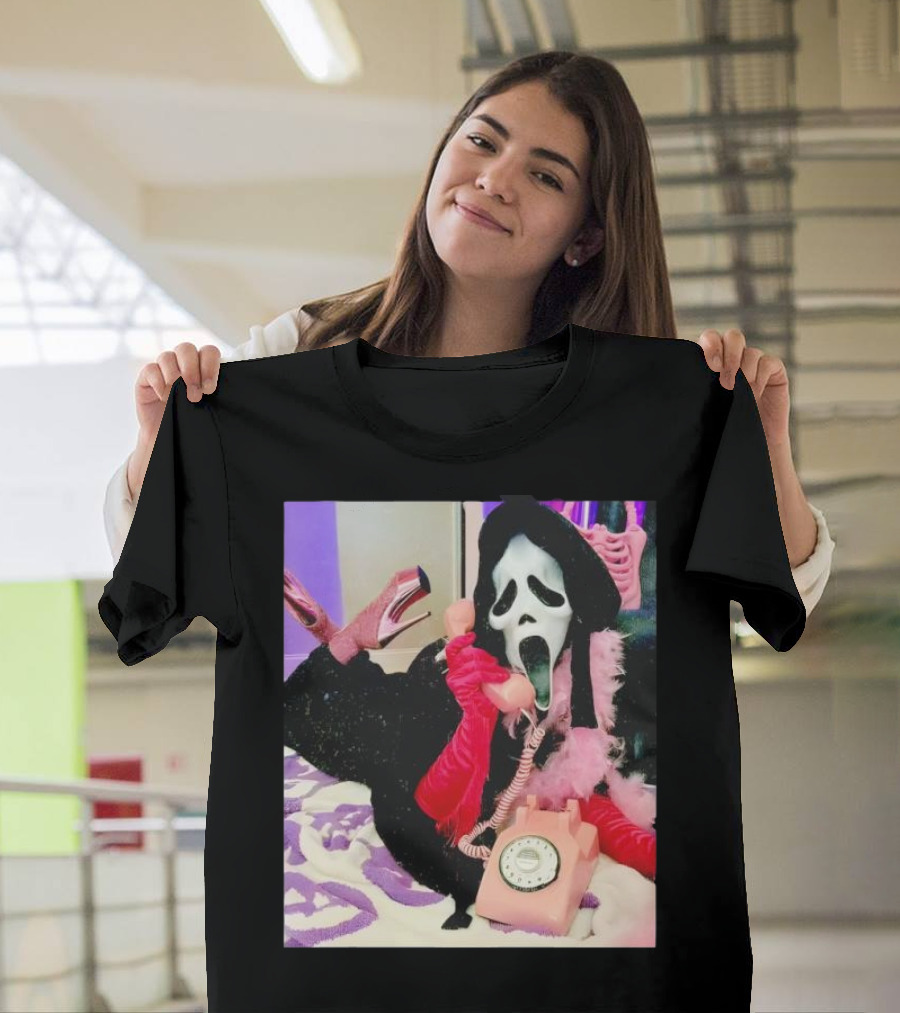 Scream Ghostface Halloween Pink Vintage Telephone Retro Style T-Shirt