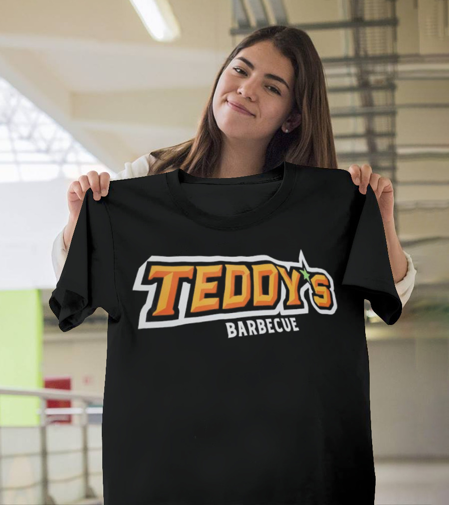Teddy’s Barbecue Bold Text Style With Green Star Symbol T-Shirt