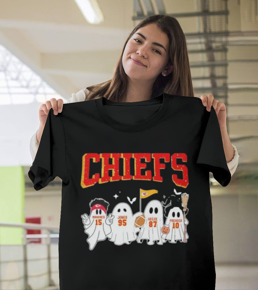 Kansas City Chiefs Halloween Mahomes Jones Kelce Pacheco Ghosts T-Shirt