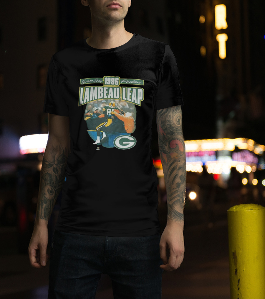 Green Bay Packers Lambeau Leap 1996 Super Bowl XXXI Celebration Iconic Football Moment T-Shirt