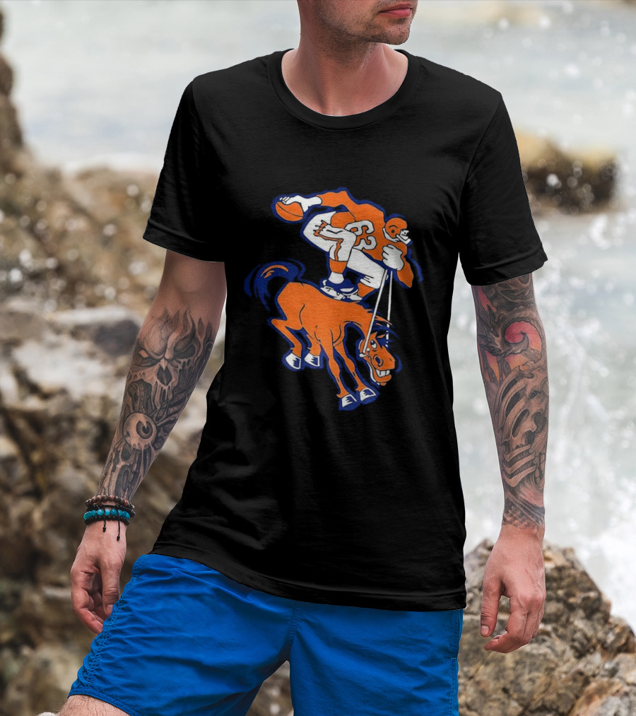 Denver Broncos Vintage Football Horse And Throwing Player T-Shirt