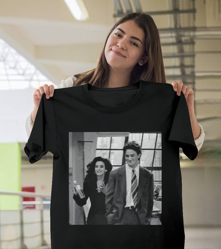 Chandler Bing Courteney Cox Friends 90s Sitcom Vintage T-Shirt