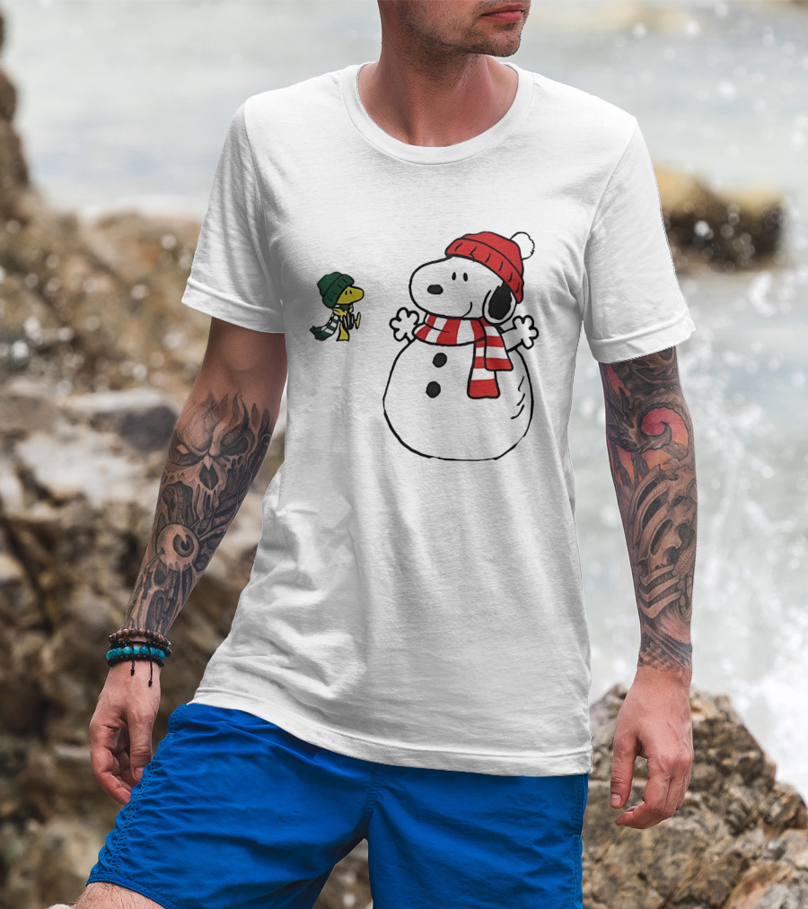 Snoopy And Woodstock Christmas Holiday Snowman Scene T-Shirt