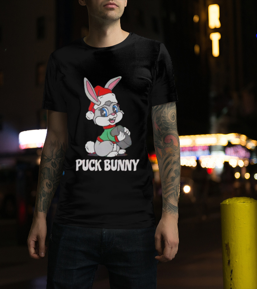 Puck Bunny Christmas Festive Holiday Hockey Rabbit In Santa Hat T-Shirt