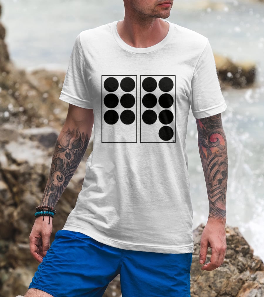 Six Seven Dots Circle Grid Pattern Retro Aesthetic T-Shirt
