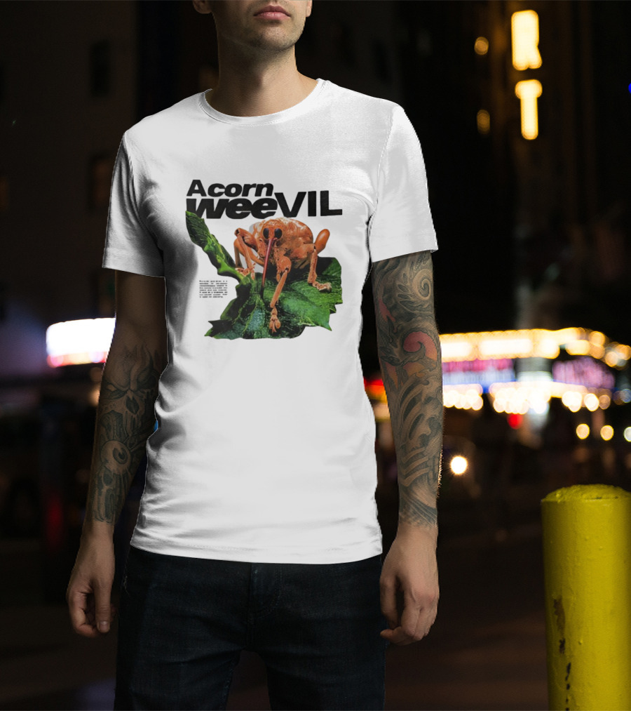 Acorn Weevil On Leaf Close-Up Stare T-Shirt