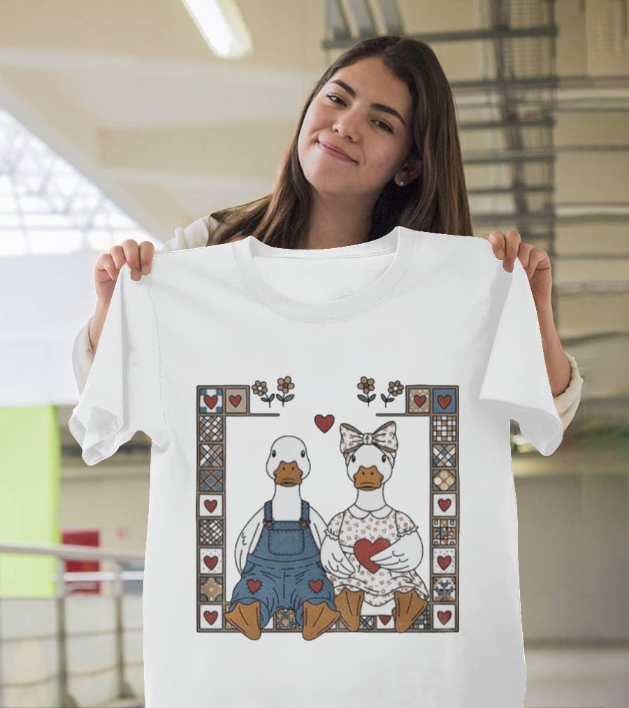Cottagecore Goose Cute Lover Vintage Patchwork Hearts and Flowers T-Shirt