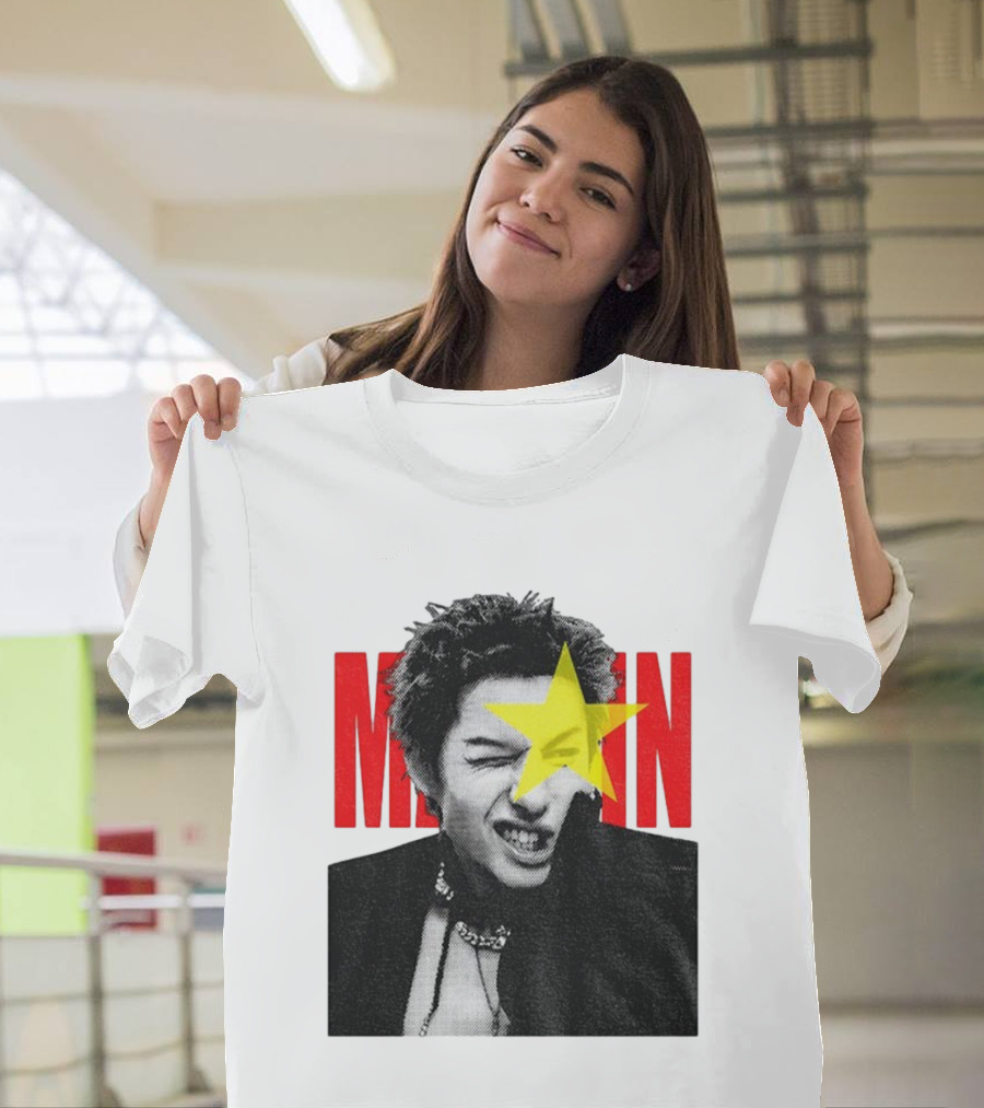 Martin Cortis Vintage Kpop Star 90s Style Iconic Yellow Star T-Shirt