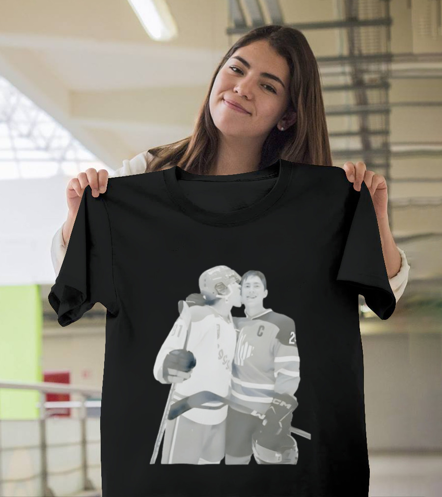 Ilya Rozanov Licks Shane Hollander Face Hockey Romance 81 25 C Ice Embrace T-Shirt