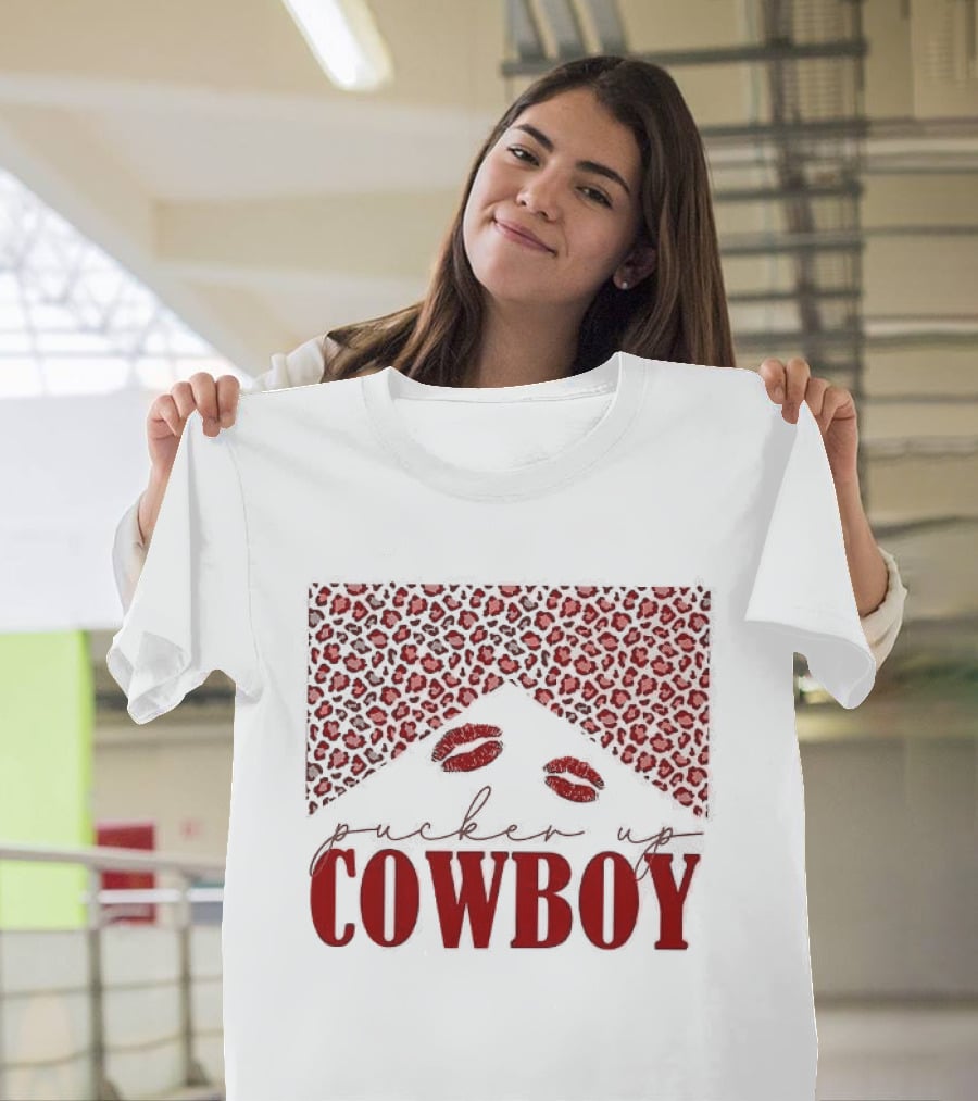 Pucker Up Cowboy Leopard Valentine's Day Lips T-Shirt