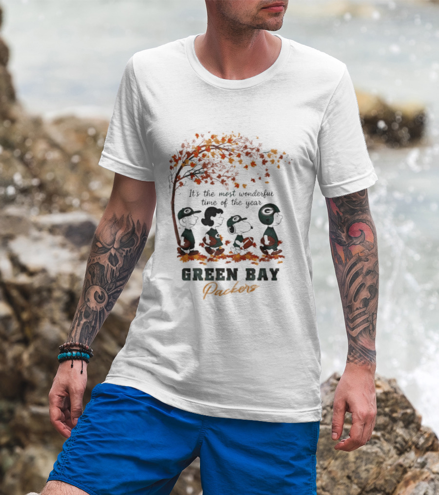 Green Bay Packers Snoopy Peanuts Fall Autumn Football It's The Most Wonderful Time Of The Year T-Shirt