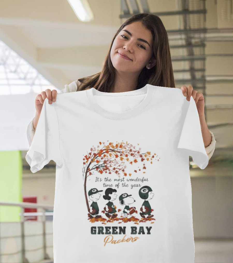 Green Bay Packers Snoopy Peanuts Fall Autumn Football It's The Most Wonderful Time Of The Year T-Shirt