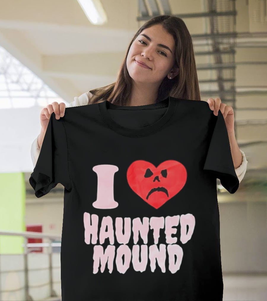 I Love Haunted Mound Heart Face T-Shirt