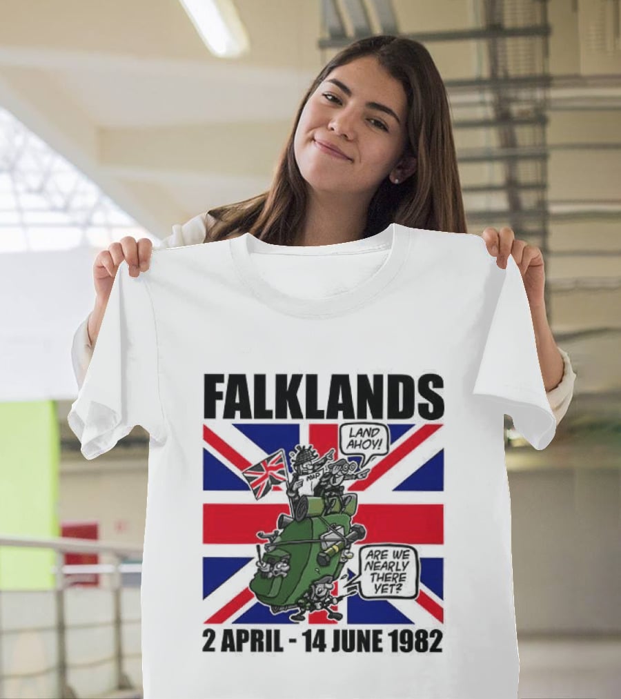 Falklands Tank British Flag 2 April 14 June 1982 T-Shirt