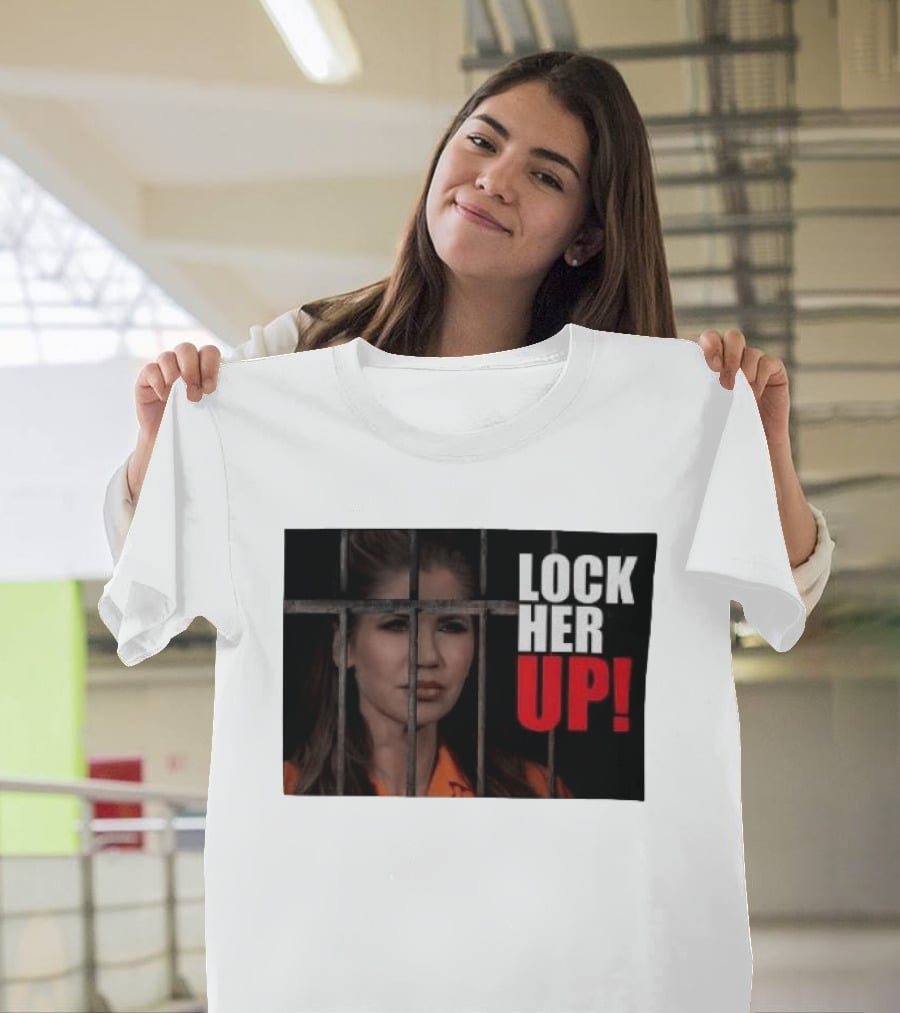 Lock Her Up Kristi Noem Bars Orange Jump Suit T-Shirt