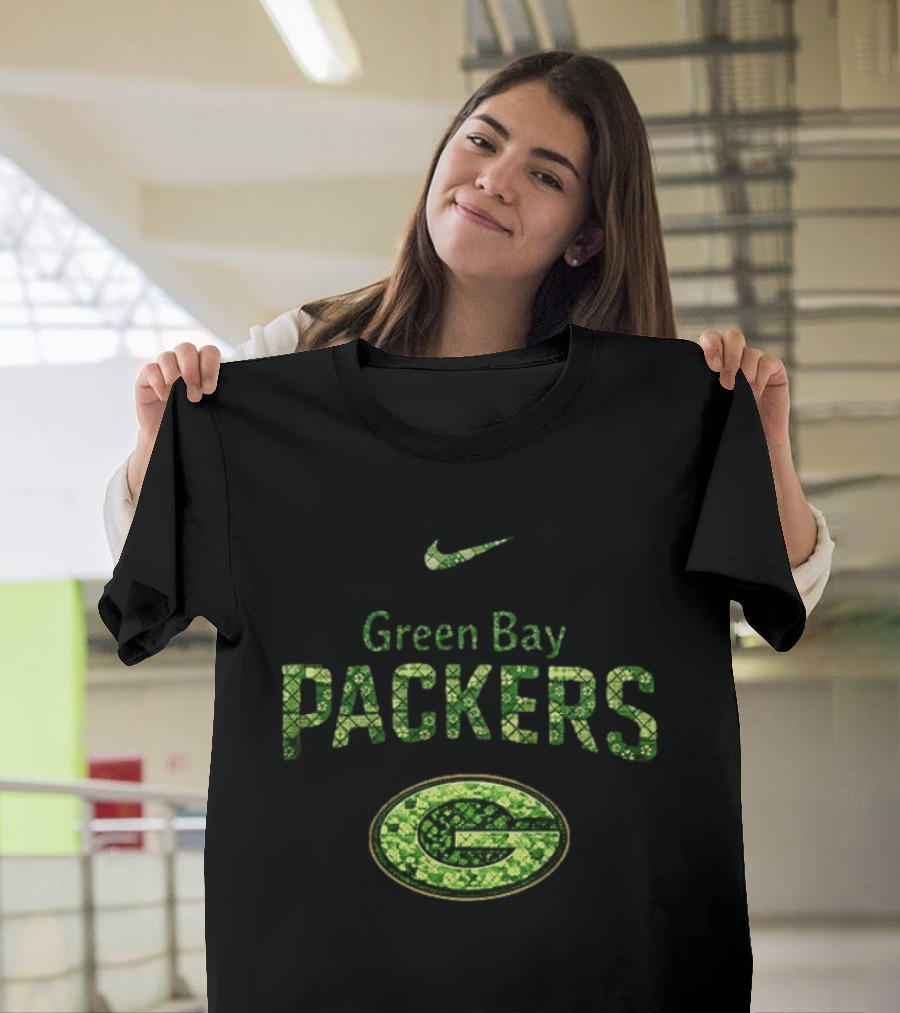 Green Bay Packers Snoopy Who Needs Luck Nike Collaboration T-Shirt