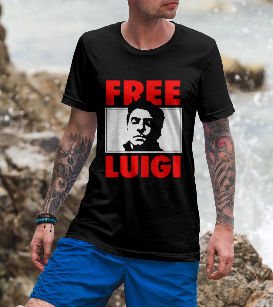 Free Luigi Mangione Shot Face Red T-Shirt