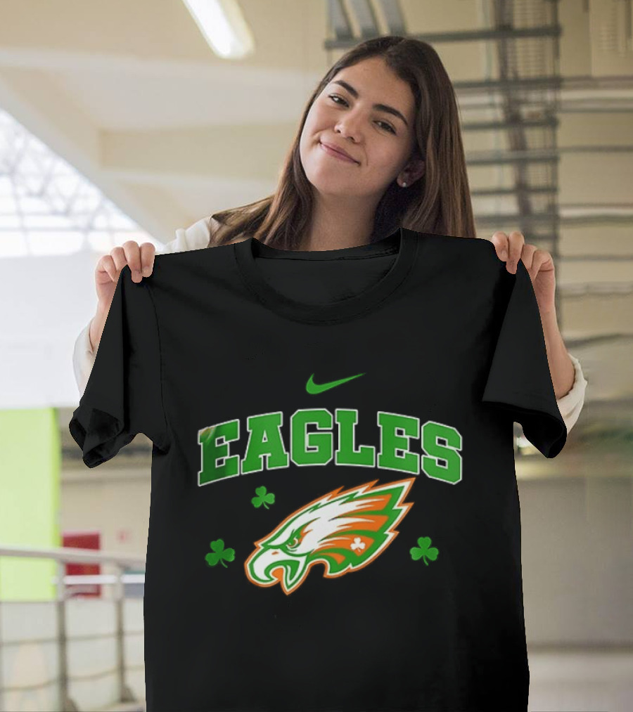 Philadelphia Eagles Irish Woman Soul Of A Witch Green Shamrock Nike T-Shirt