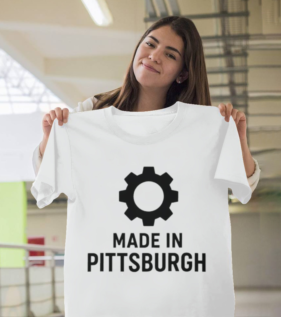 Made In Pittsburgh Gear Symbol ка T-Shirt