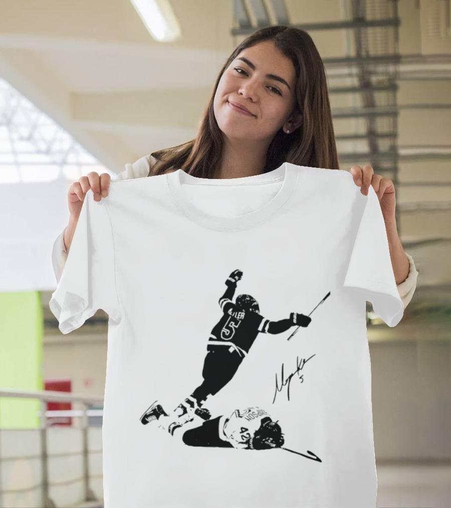 Hilary Knight USA Hockey Signature Silhouette Celebration T-Shirt