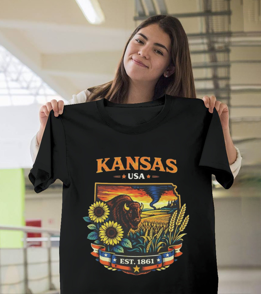 Kansas USA Buffalo Sunflowers Wheat Tornado Est 1861 T-Shirt