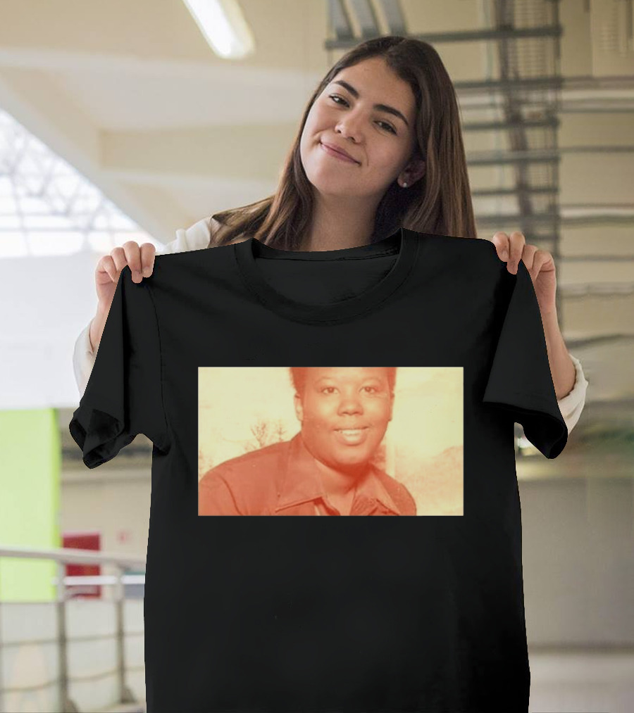 King Harris Mom Picture T-Shirt