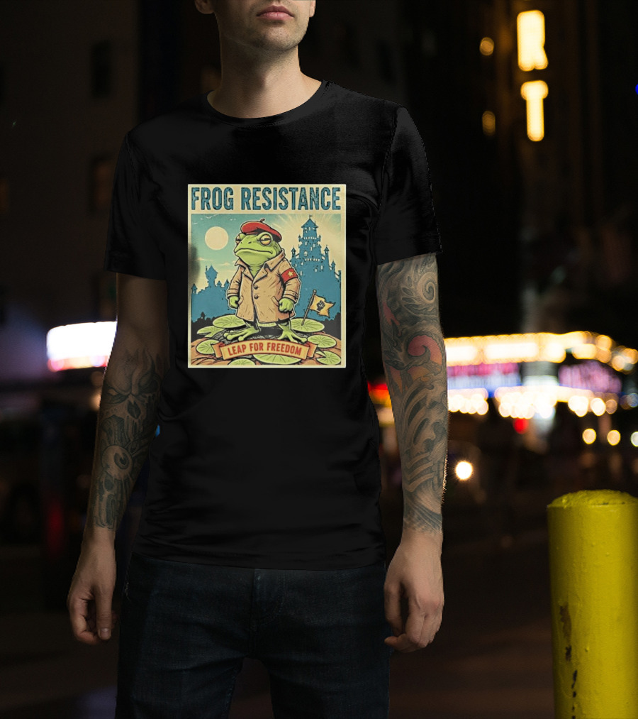 Classic Frog Resistance Leap For Freedom Castle Beret Moonlight Lily Pads T-Shirt