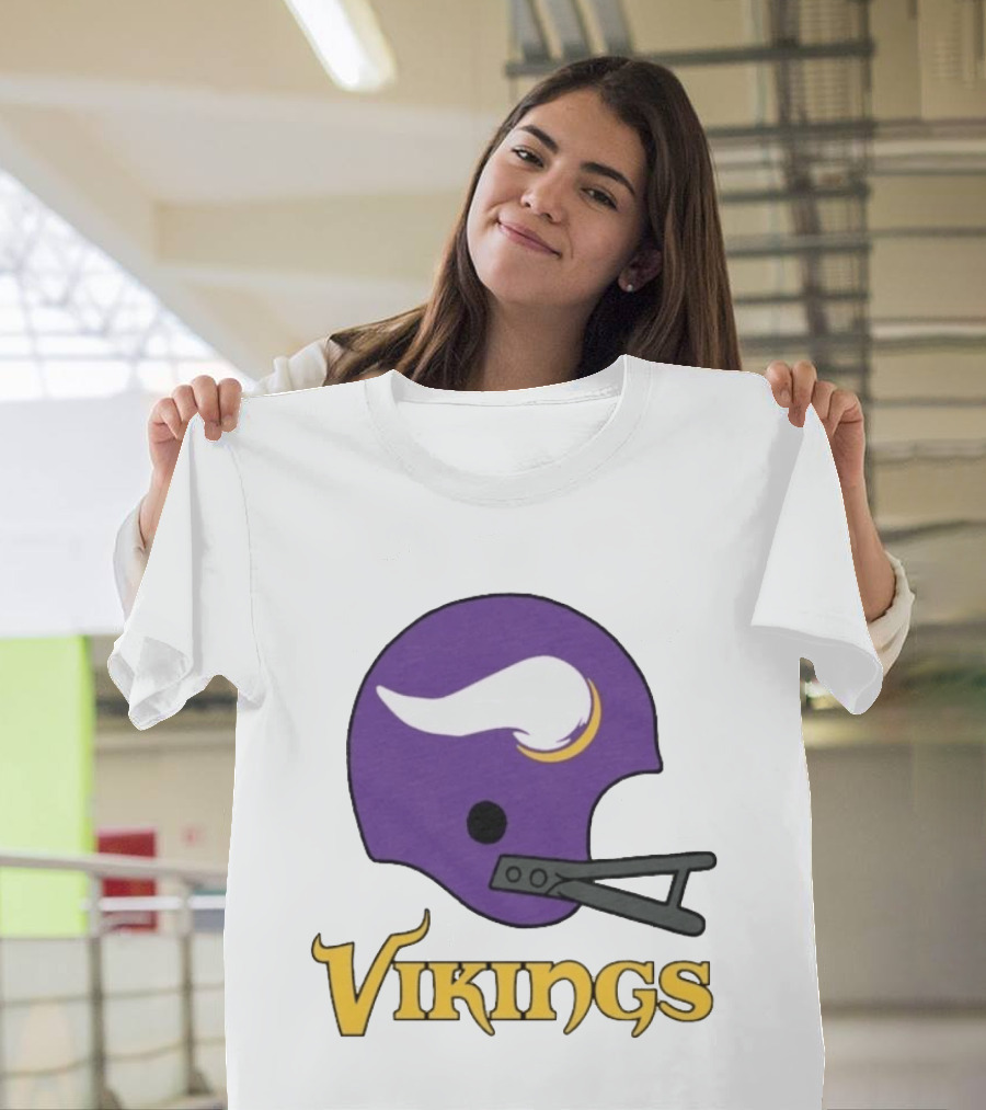 Vikings Minnesota Big Helmet Purple Football Team T-Shirt
