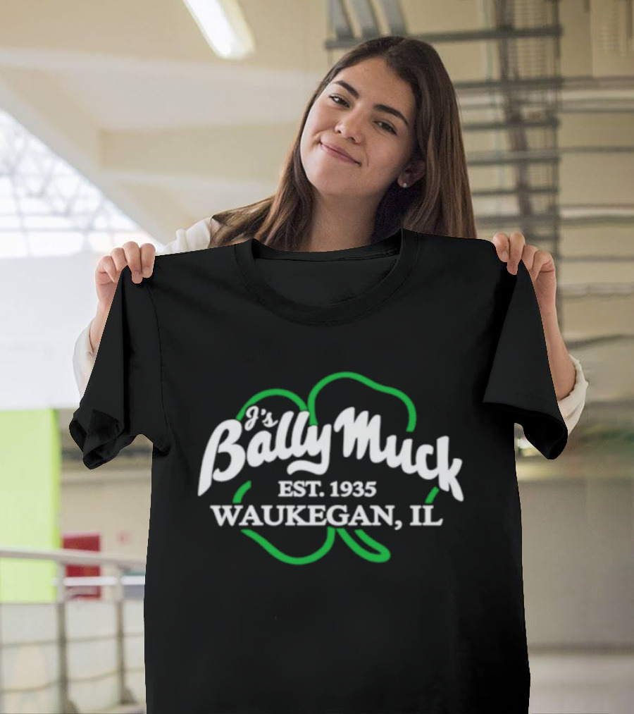 Jr Bally Muck Est. 1935 Waukegan IL Clover Green White T-Shirt