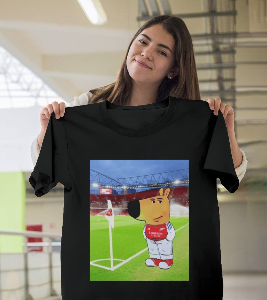Chill Cartoon Dog In Arsenal Kit At Stadium Awaiting UCL Victory T-Shirt