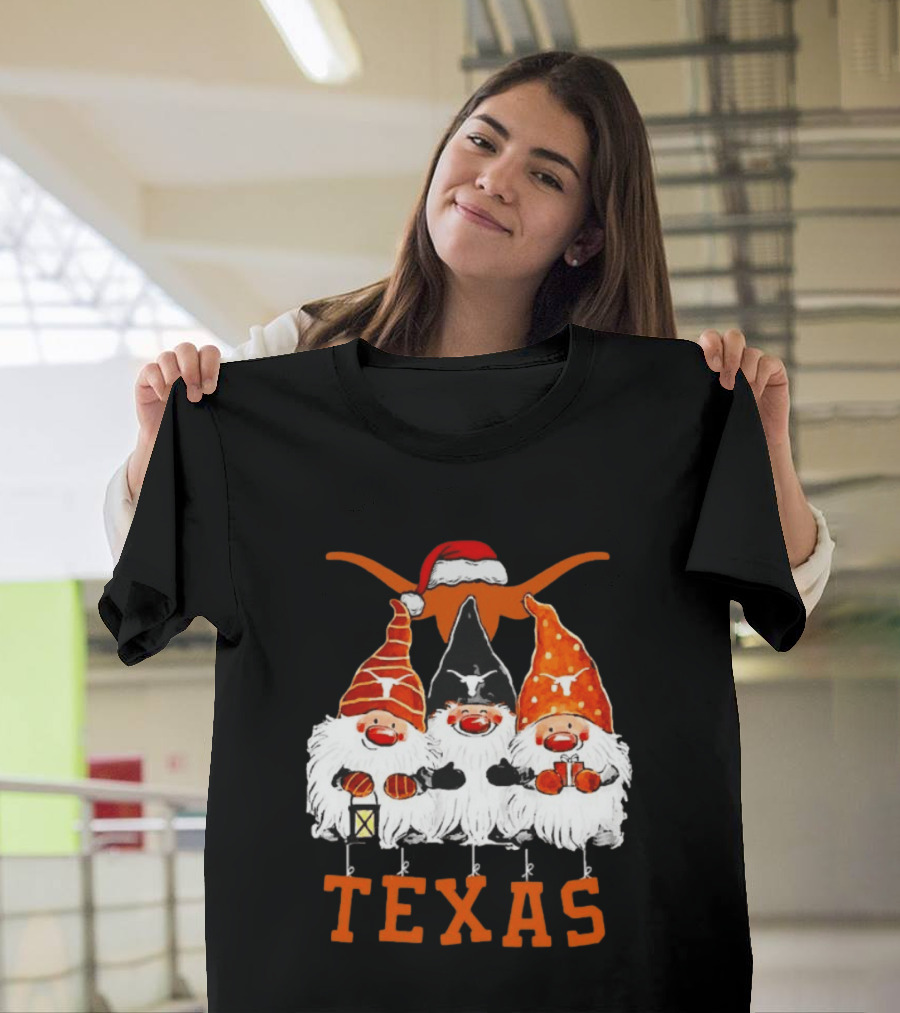 Texas Longhorns Christmas Gnomes Festive Decor T-Shirt