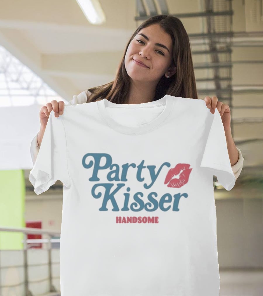 Handsome Party Kisser Lip Print T-Shirt