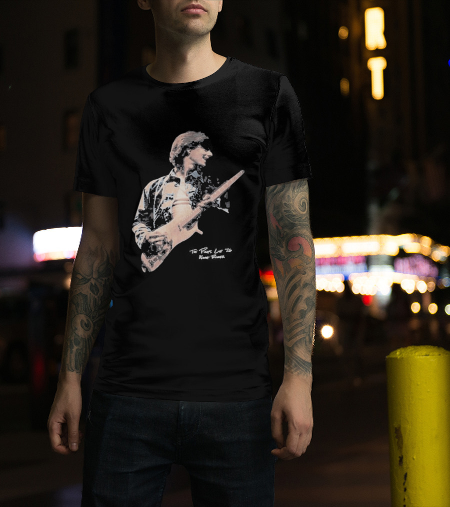 Noah Rinker Spring 2026 Tour Vintage Guitarist T-Shirt