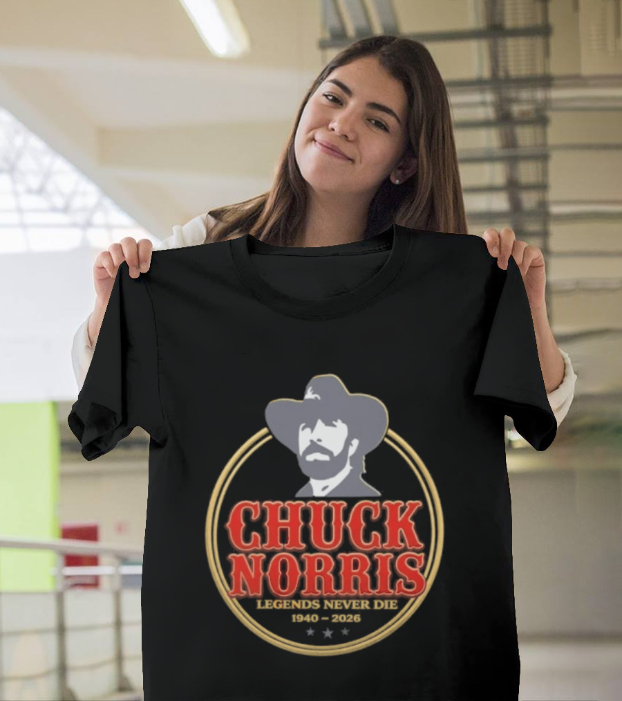 Chuck Norris Legends Never Die 1940 2026 T-Shirt