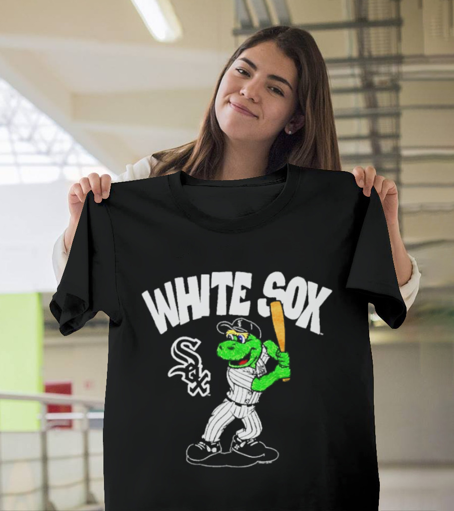 Chicago White Sox Southpaw Mascot Batting Baseball Team T-Shirt