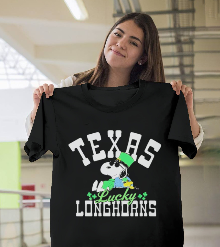 Texas Longhorns Lucky Snoopy St. Patrick's Day T-Shirt