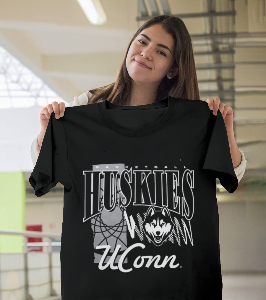 Basketball Huskies UConn T-Shirt