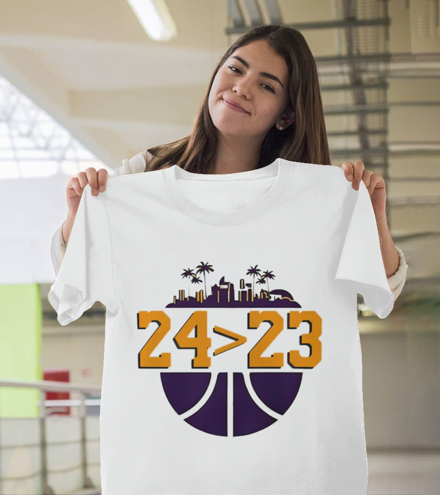Kobe Bryant LeBron James 24 Greater Than 23 Basketball Skyline T-Shirt