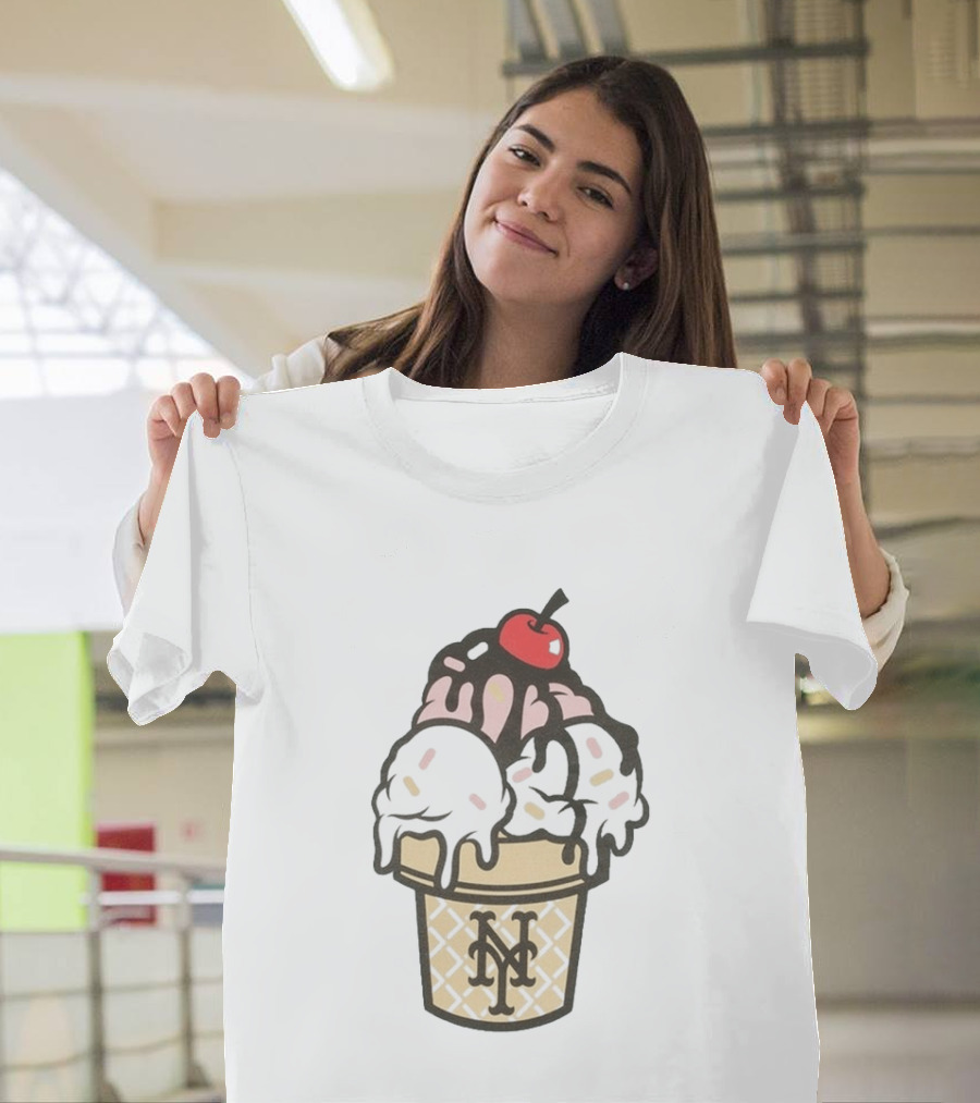 New York Mets Ice Cream Sundae Frozen Treats Cone T-Shirt