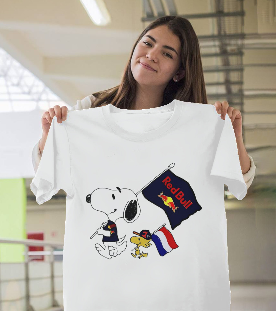Snoopy Woodstock Red Bull Racing F1 Flag Peanuts Character Collaboration T-Shirt