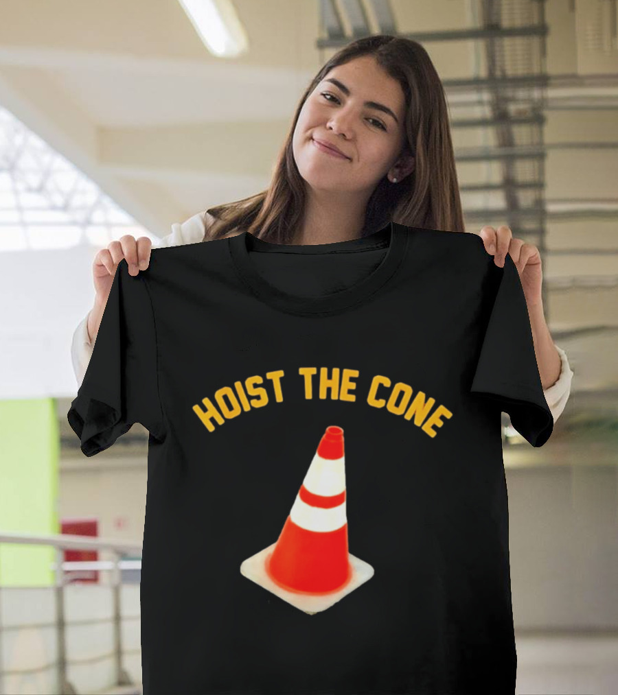 Pittsburgh Pirates Hoist The Cone Baseball Lifestyle Traffic Cone T-Shirt