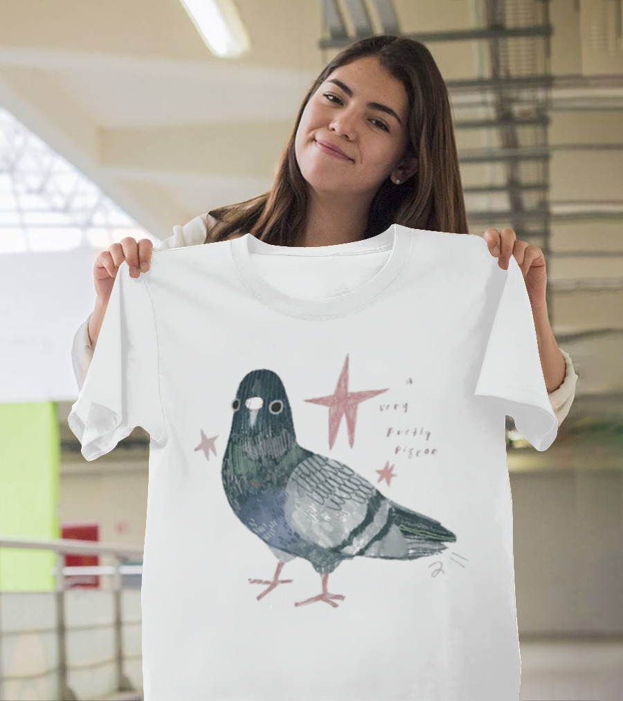 A Very Pretty Pigeon With Red Stars T-Shirt