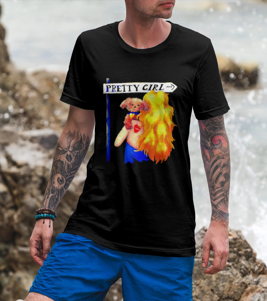 Pretty Girl Avenue Blonde Woman With Teddy Bear And Heart Tattoo T-Shirt