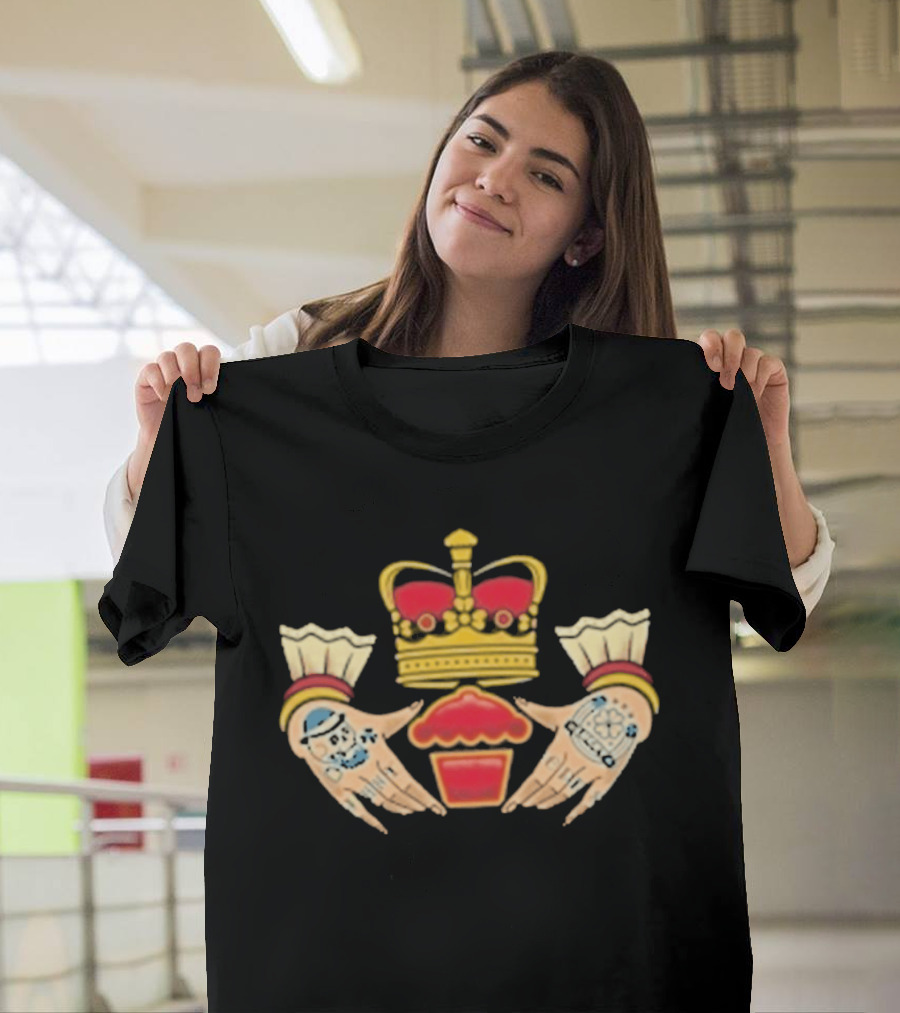 Johnny Cupcakes Claddagh Cakes Crown Hands Tattoo Cupcake T-Shirt