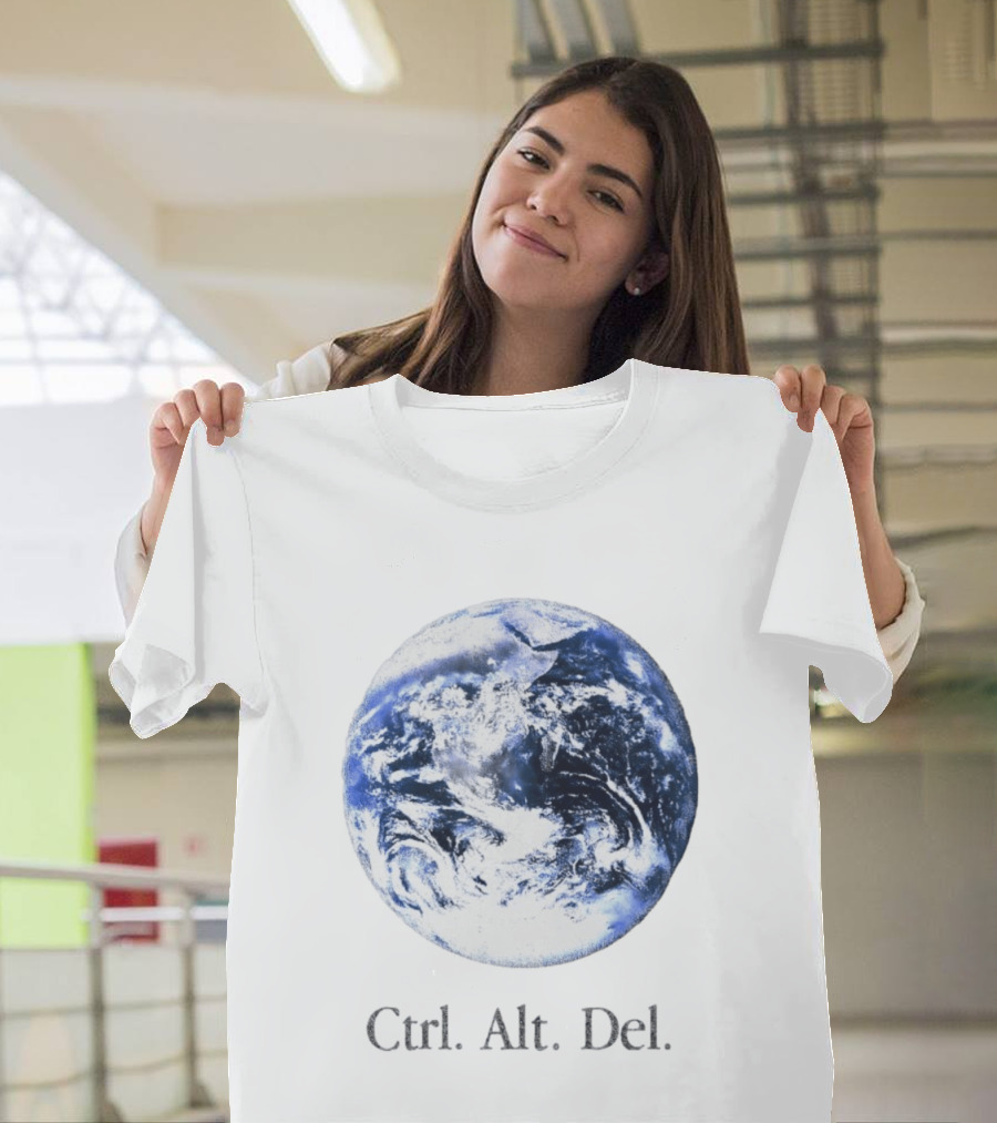 Earth Ctrl Alt Del Retro Computing Humor T-Shirt