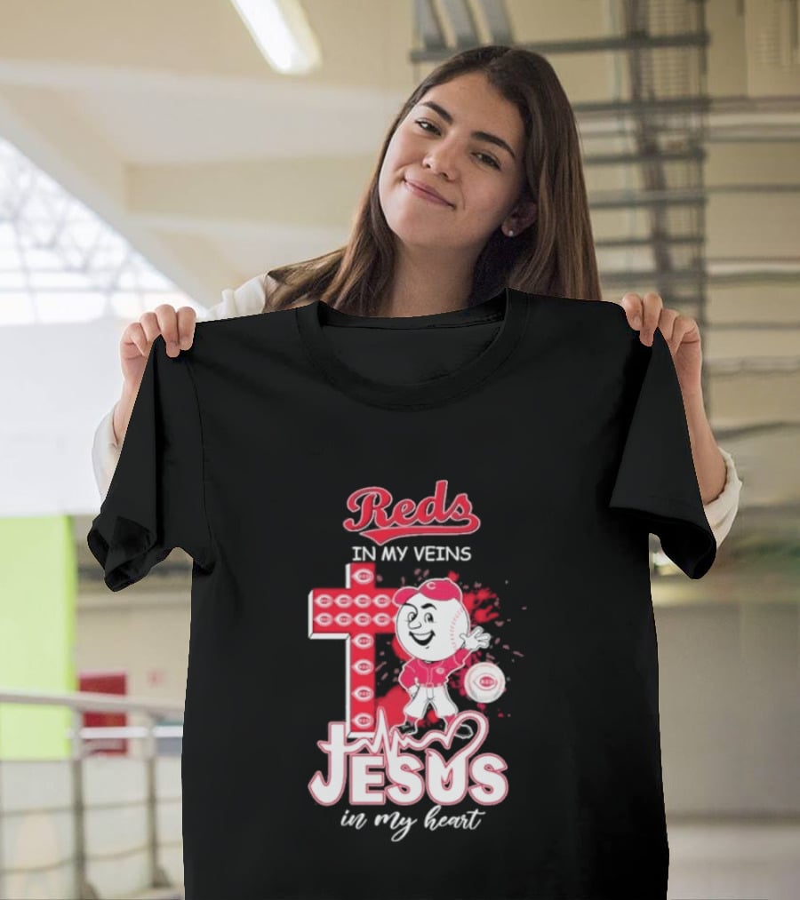 Reds In My Veins Jesus In My Heart Baseball Cross T-Shirt