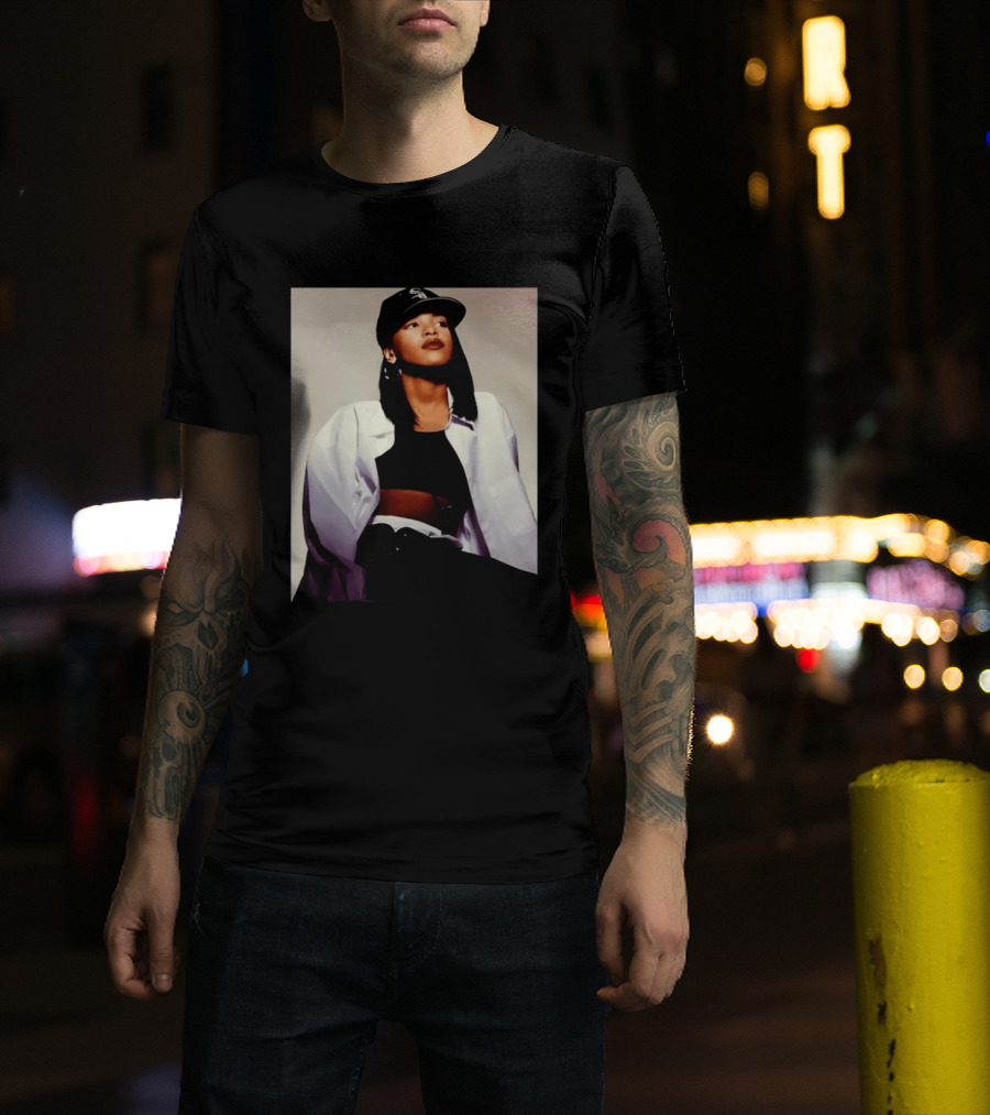 Sacai Aaliyah Black Cap White Sox T-Shirt