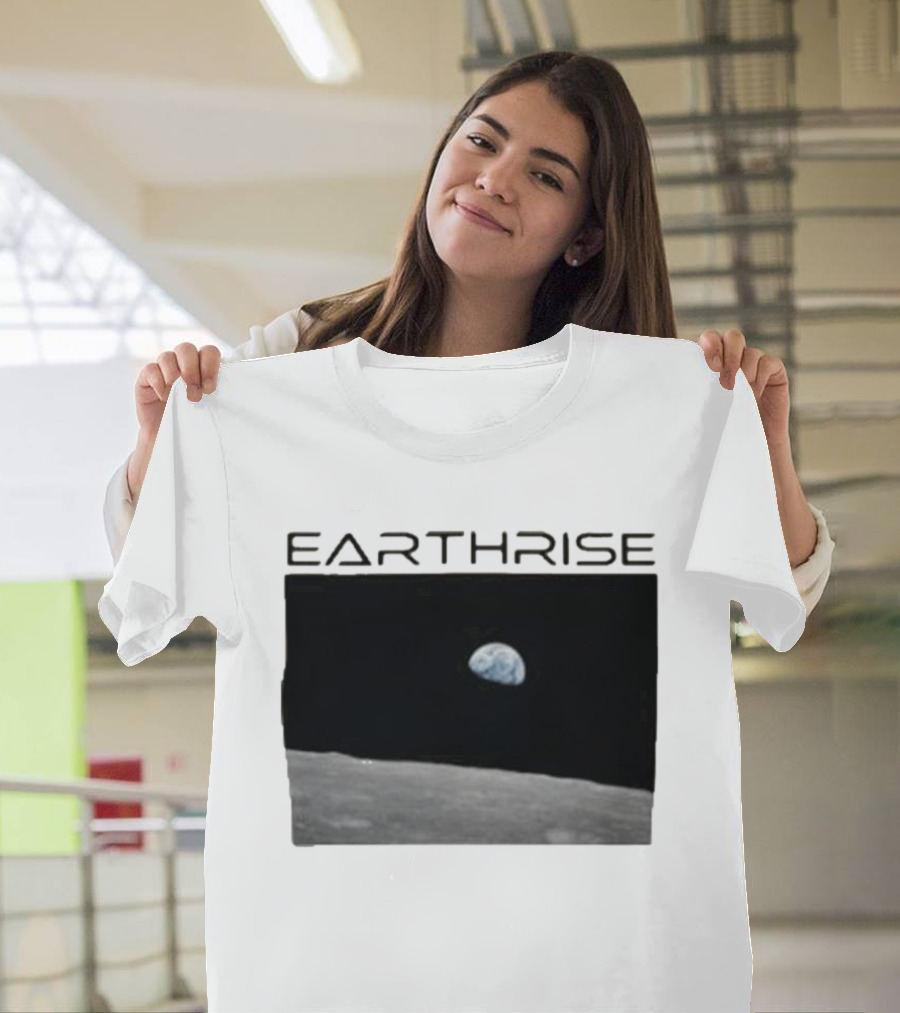Artemis Mission Earthrise Moon View T-Shirt