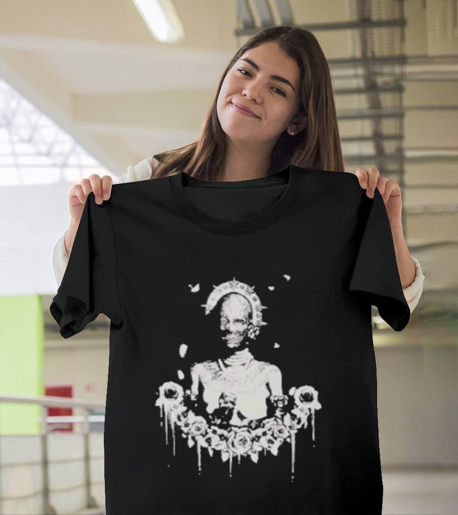Red Barrels Games Liliya Roses And Skeletons T-Shirt