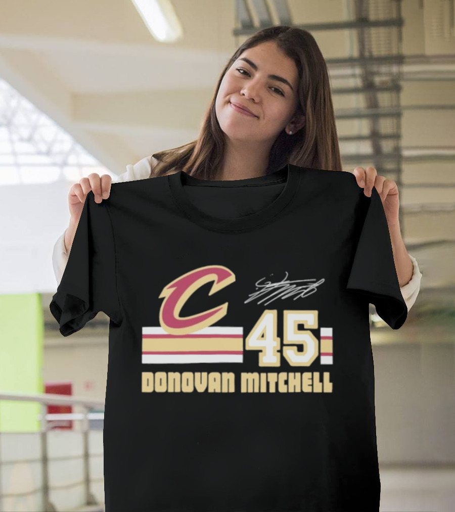 Cleveland Cavaliers Donovan Mitchell 45 Signature NBA T-Shirt